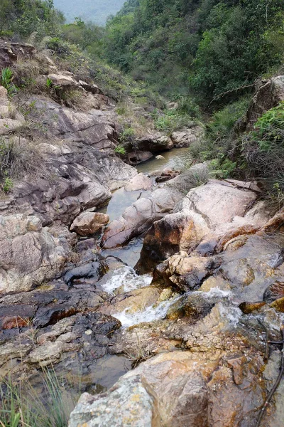 龙潭飞瀑