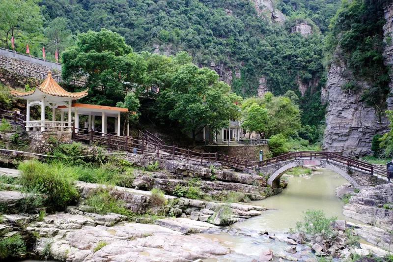 封开国家地质公园-千层峰林