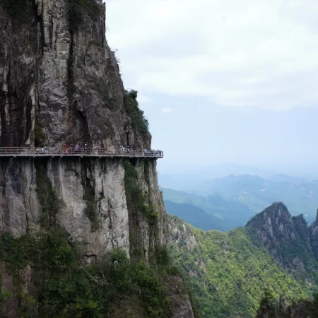 游湖南郴州莽山五指峰
