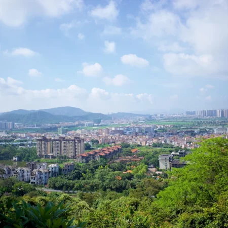 游罗三妹山“不走回头路”主题公园